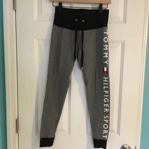 Tommy Hilfiger joggers